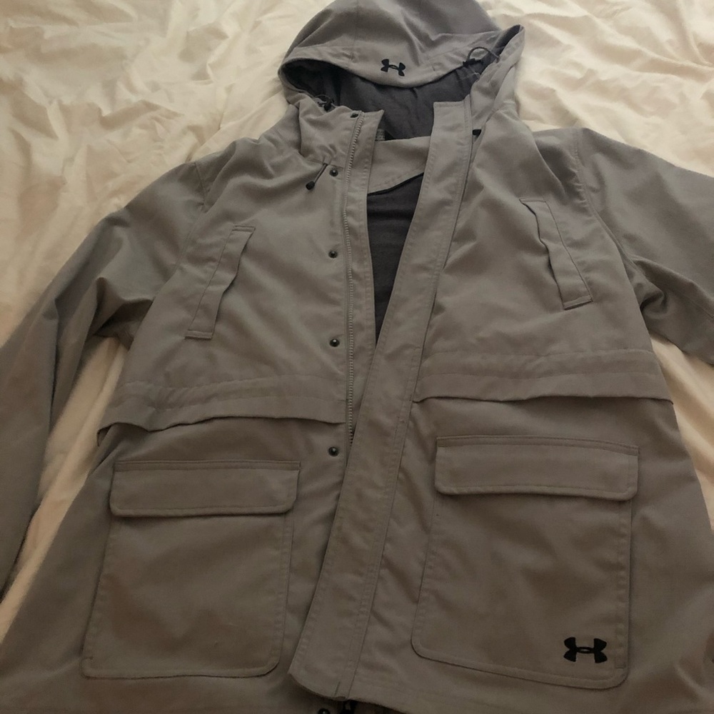 Women’s Under Armour XL Storm1 light weight jacket